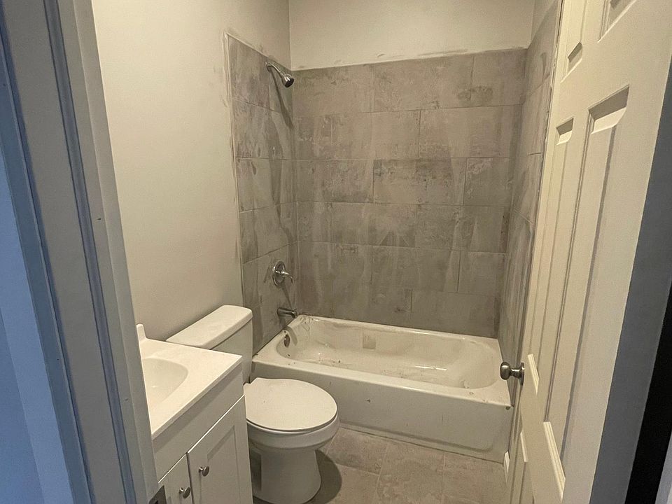 2nd image of 3032 N 11th St #2