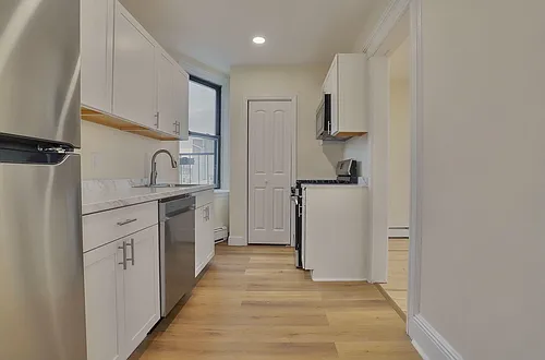 327 8th St #7 Photo 1