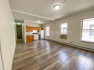 277 Buckingham St #304, Hartford, CT 06106