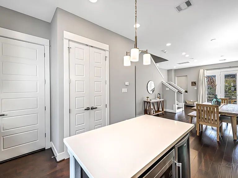 3105 Gillespie St — Photo 23