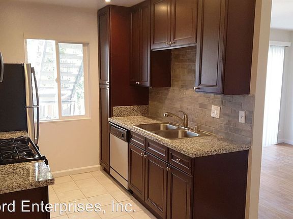 4th image of 4018 Florida St APT 5