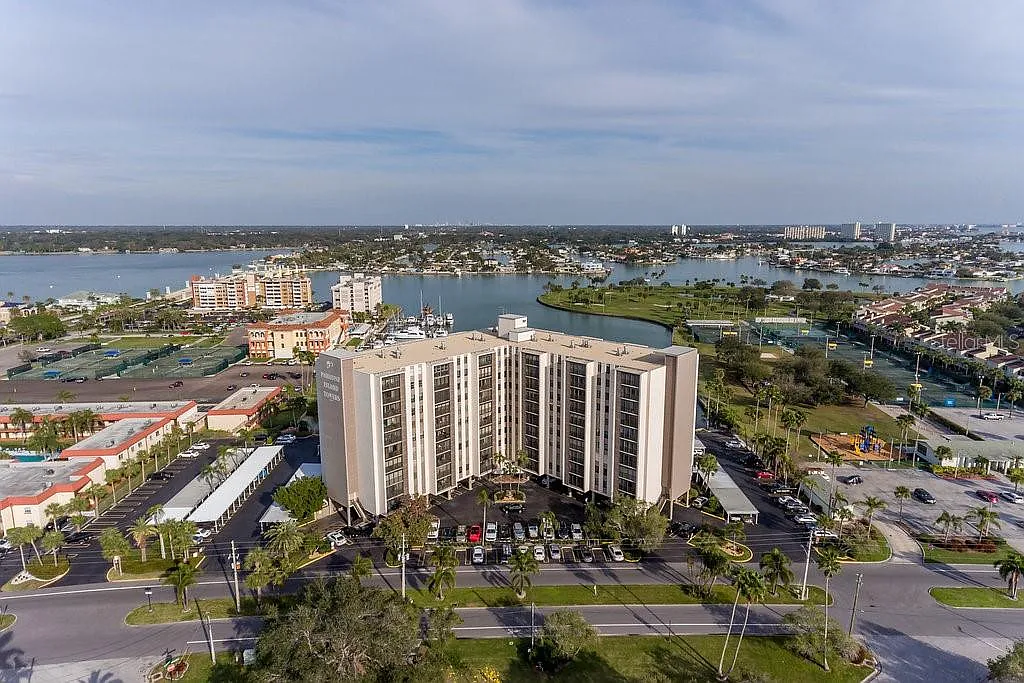 1 bed, 1.0 bath, 895 sqft, $1,800 — Photo 1