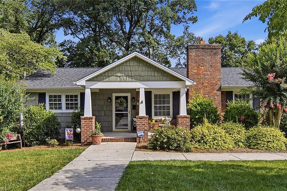 1st image of 2755 Cherokee Ln