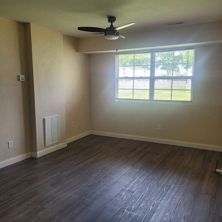 1st image of 50 Westwood Dr #11262235
