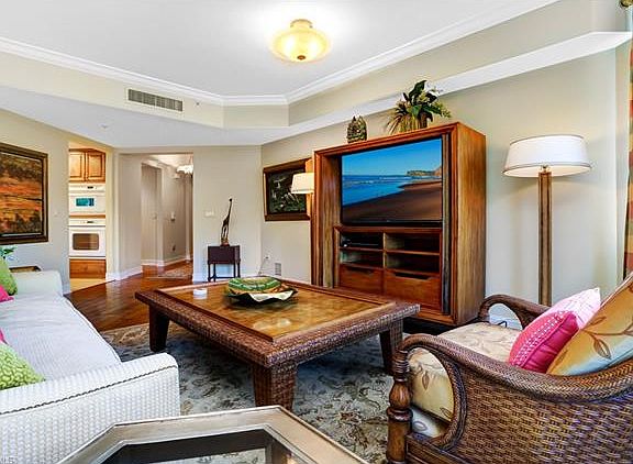 5th image of 2728 Tiburon Blvd E APT 202