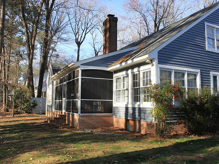 6060 Williamsburg Pkwy — Photo 4