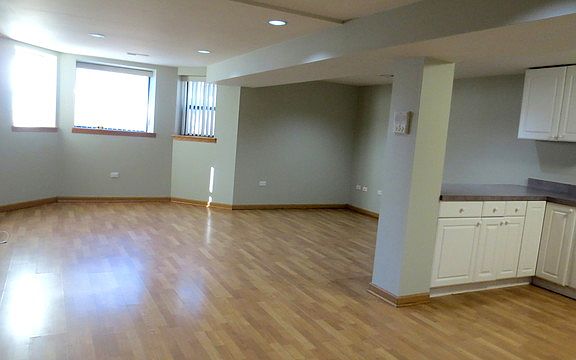 2nd image of 2629 N Washtenaw Ave #1