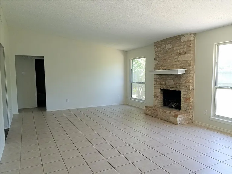 3607 Cornerstone St — Photo 3