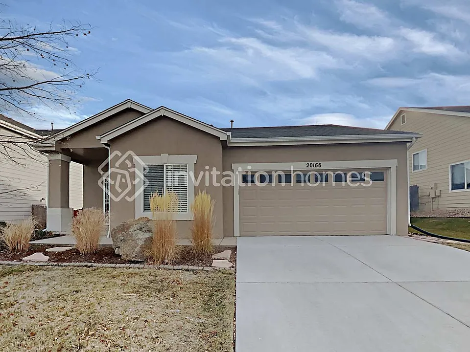 20166 E Belleview Ln