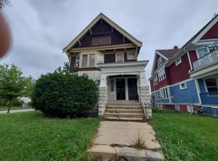 2501 N 45th St, Milwaukee, WI 53210