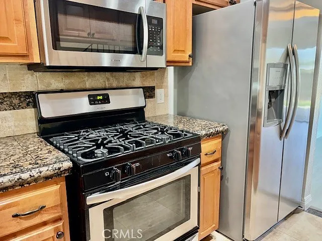 2558 Orange Ave #C — Photo 17