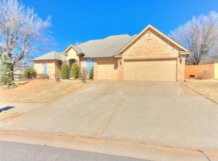 4117 Bristol Ln, Edmond, OK 73034