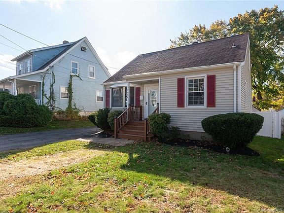 3rd image of 133 Klondike St