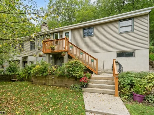 27 Mountain Trl, Sandyston Twp., NJ 07826