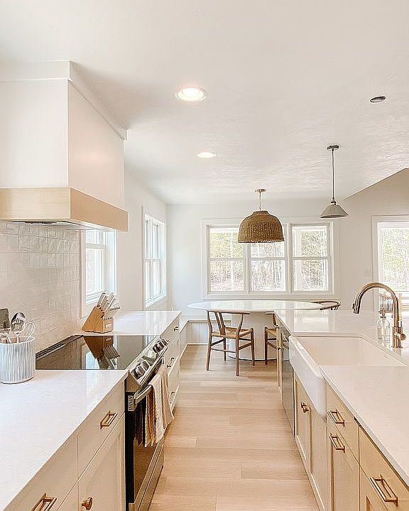 2nd image of 2226 Scandia Rd