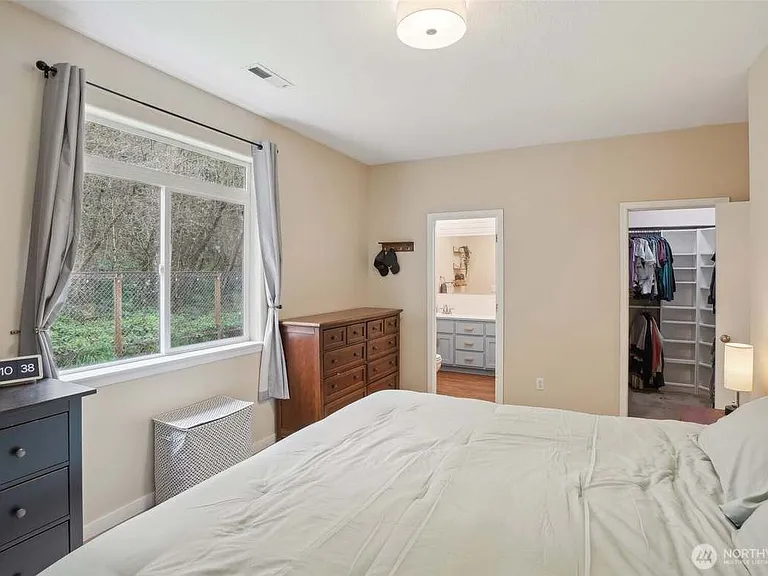 9409 NE 41st Ave — Photo 9