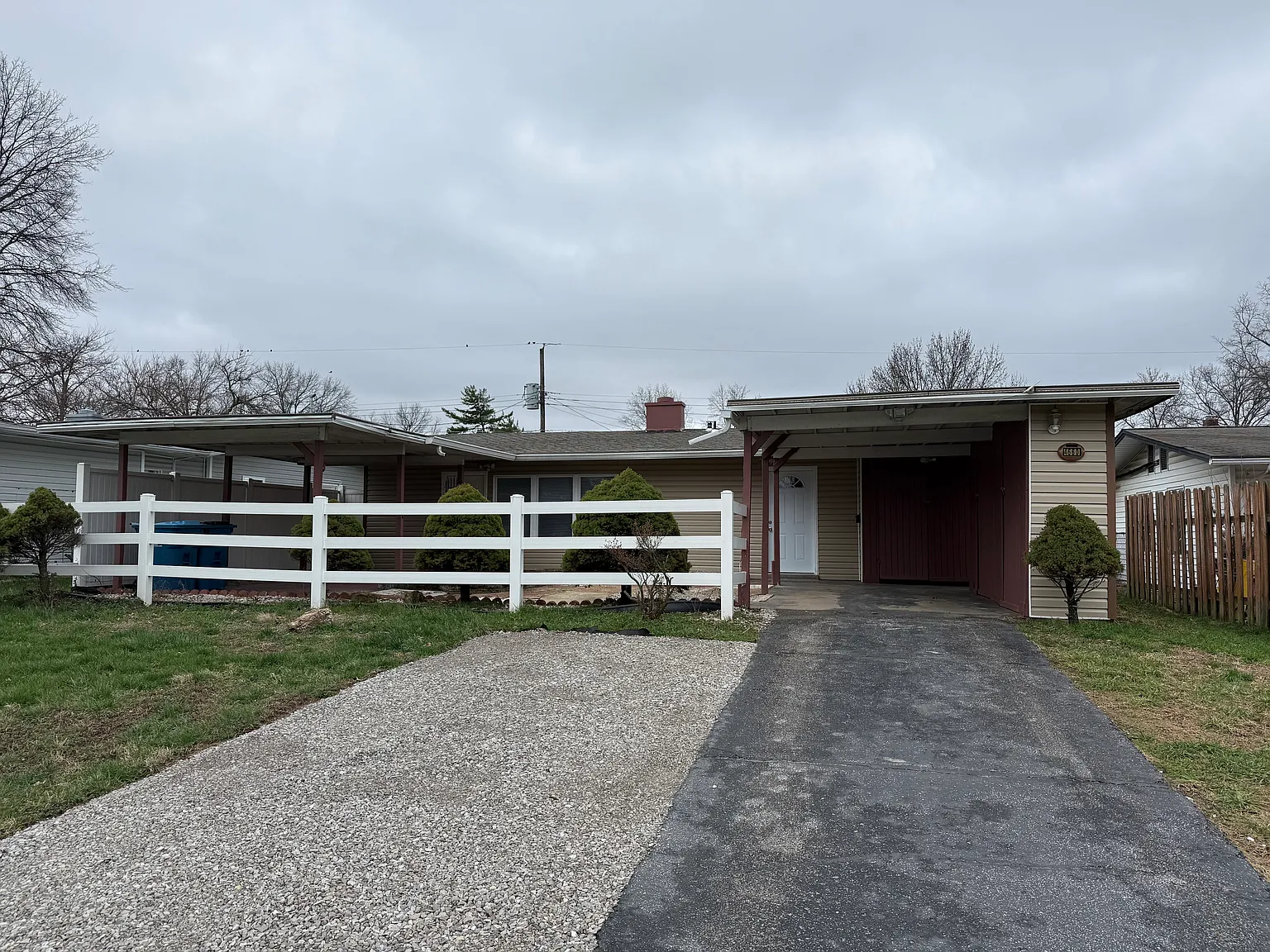 4660 Frankfort Ave photo 1
