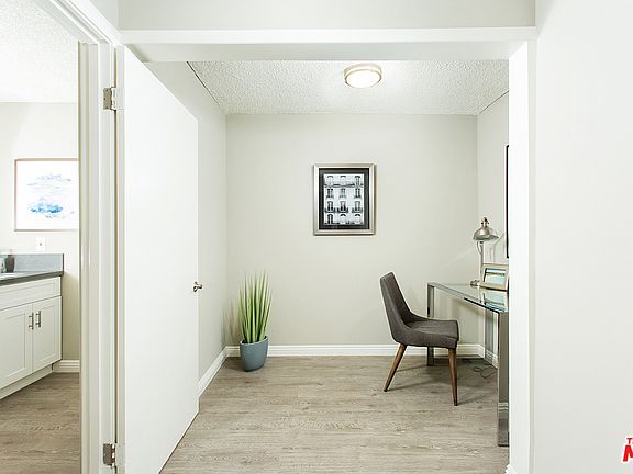 5th image of 641 Wilcox Ave APT 1E