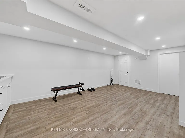 357 Pompano Ct — Photo 23