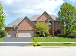 1625 Spur Ln, Aurora, IL 60502