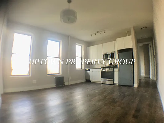 Rented by Uptown Property Group | media 19