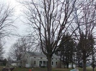 2224 Randall Rd, Benton Harbor, MI 49022