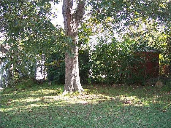 4th image of 2043 Echo Ave