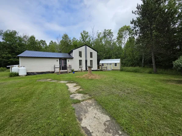 17 Cross Street, Kingman Twp, ME 04451
