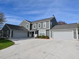 W167N11188 Queens Ct #W167N11190, Germantown, WI 53022