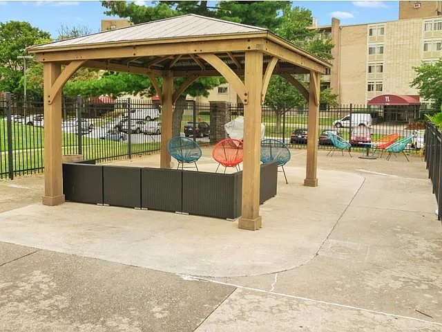 Takoma Landing — Photo 18