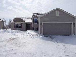 222 W Prairiefield Ave, Cortland, IL 60112