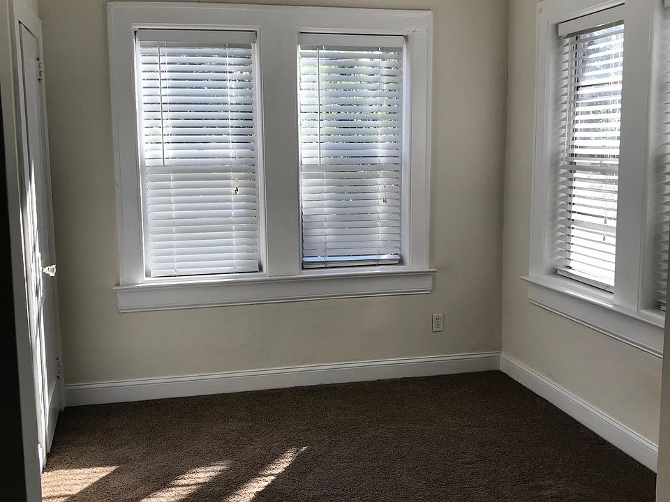 1st image of 1542 Robinson Ave APT 3