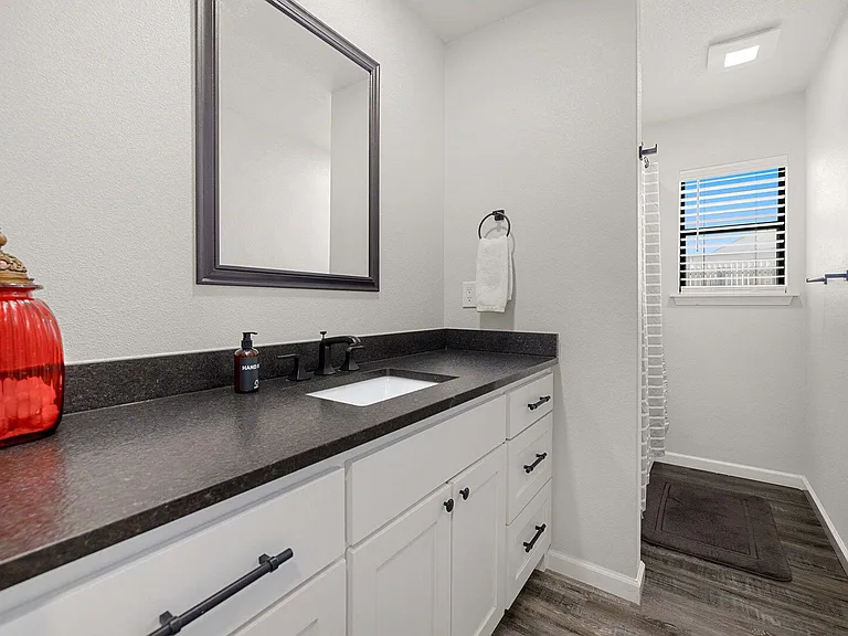 N Malinda Dr — Photo 17