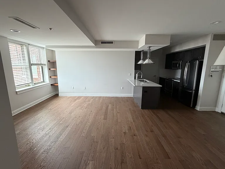525 W Lafayette Blvd #16C — Photo 14