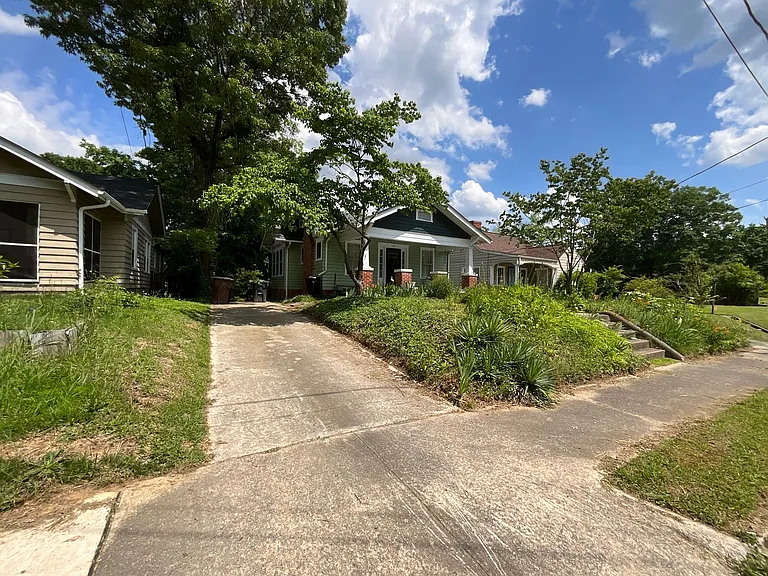 1117 Lexington Ave — Photo 45