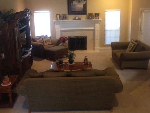 3rd image of 6002 Yorkshire Dr