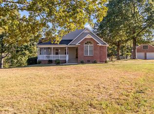 245 Cooley Ford Rd, Tennessee Ridge, TN 37178
