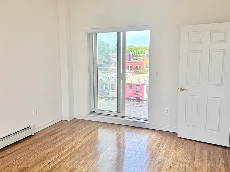 562 Court St #5B — Photo 7