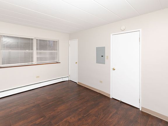 5th image of 6705 Stanley Ave APT 15