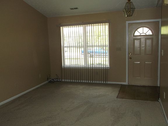 5th image of 3543 Black Locust Dr
