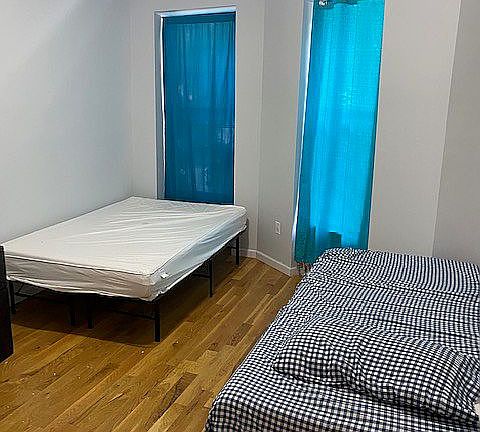 4th image of 782 Mac Donough St #2F