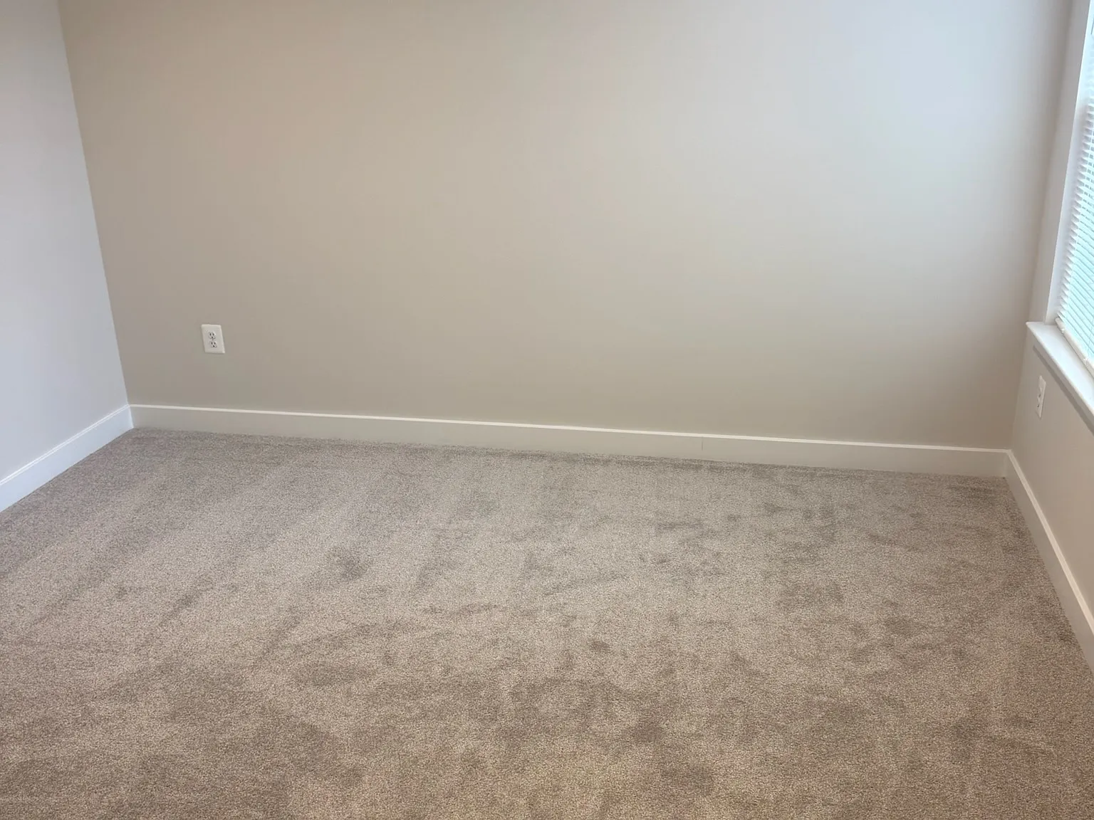 4 bed, 3.5 bath, $3,100 — Photo 2