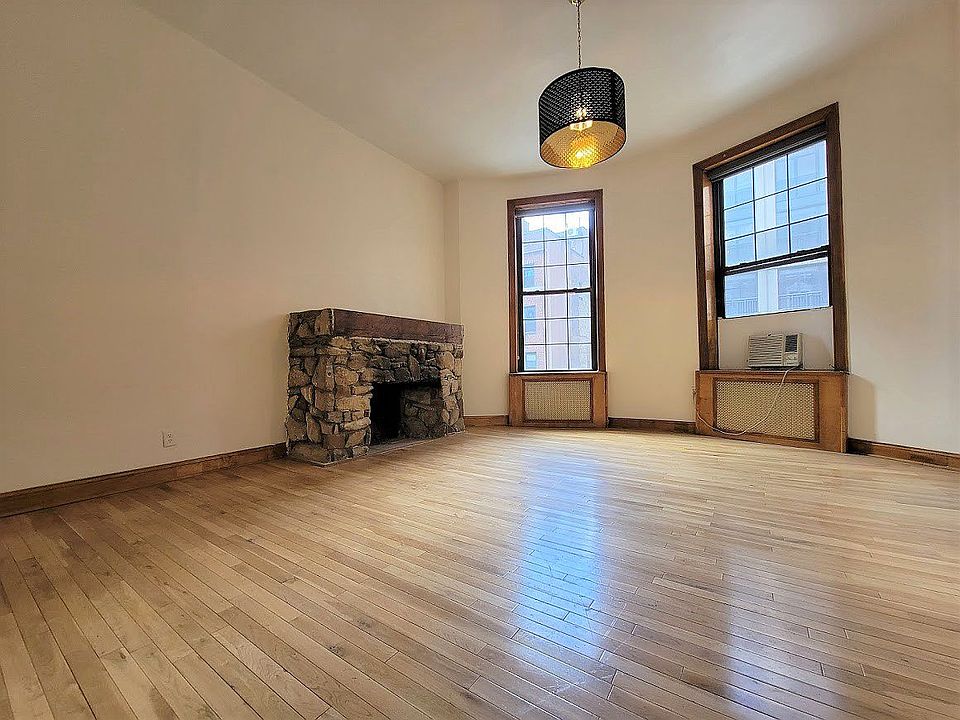 1st image of 49 Park Ave #2Z