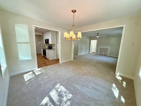 5th image of 113 Poinsett Dr