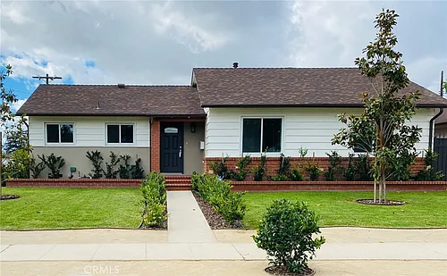 20432 Gresham St Photo 1