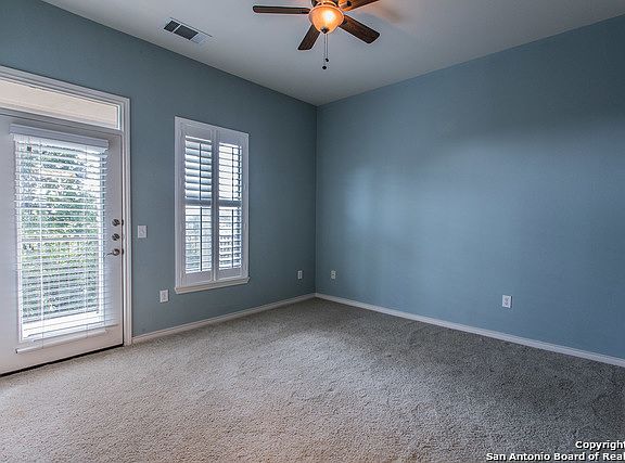 2nd image of 409 Santa Clara Pl