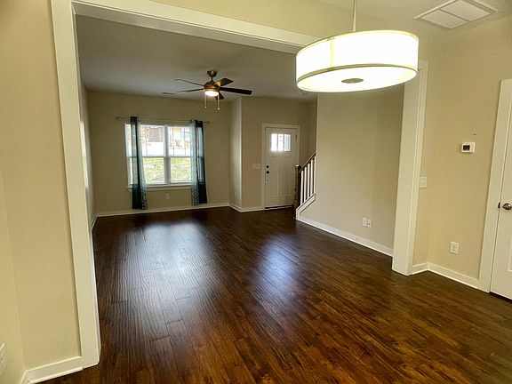 2nd image of 2308 Smedley Ln