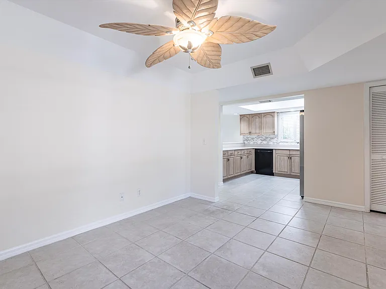 6750 Lone Oak Blvd #H — Photo 18