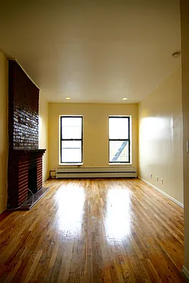 Rented by Space Real Estate | media 19