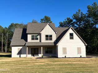 2964 Highwoods Dr, Byhalia, MS 38611